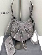 BALENCIAGA HANDBAGS le cagole xs | Chicly Hub