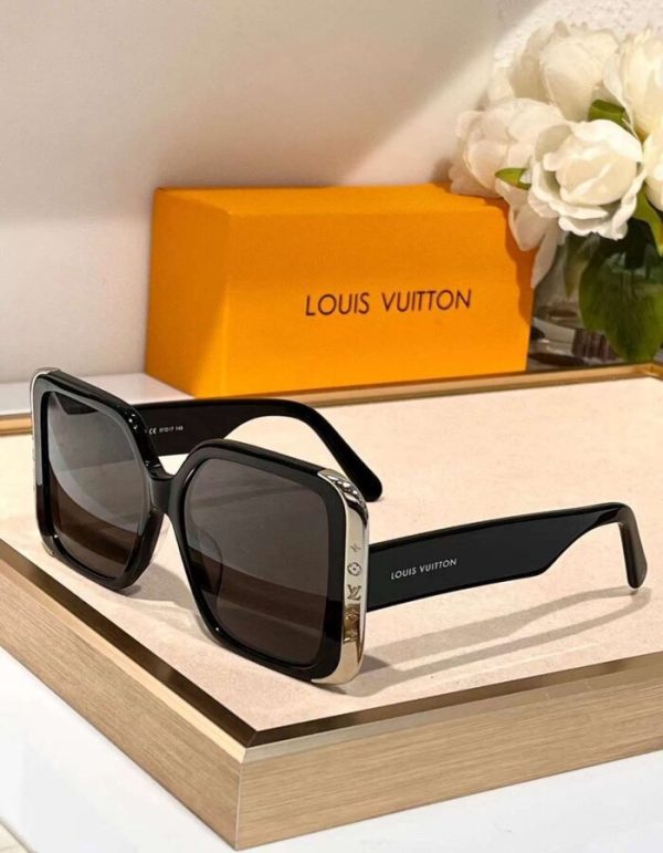 LV Moon Square Sunglasses Louis Vuitton | Chicly Hub