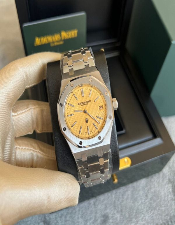 Audemars Piguet Royal Oak Jumbo | Chicly Hub