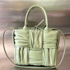 Bottega Veneta replicate Small Bow Tote Bag | Chicly Hub