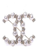 CHANEL Pearl Crystal Nefertiti CC Brooch Gold | Chicly Hub