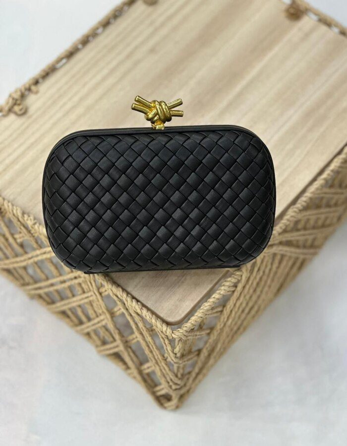 BOTTEGA VENETA Ayers-Trimmed Intrecciato Knot Clutch | Chicly Hub