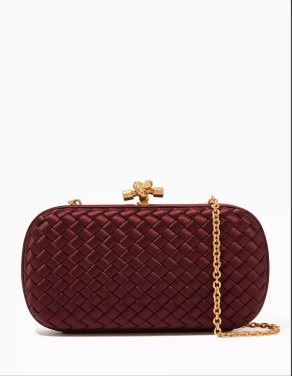 BOTTEGA VENETA Ayers-Trimmed Intrecciato Knot Clutch | Chicly Hub