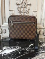 Authentic LOUIS VUITTON Damier Graphite Pochette Kasai | Chicly Hub