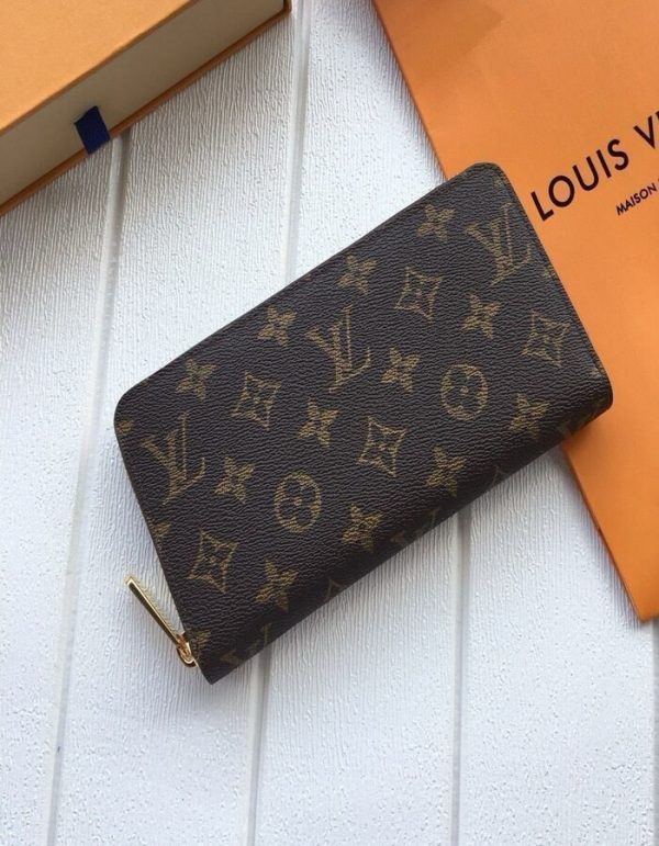 LOUIS VUITTON Zippy Wallet | Chicly Hub