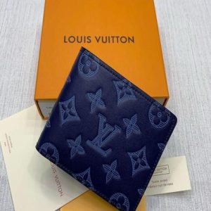 LOUIS VUITTON Taigarama Multiple Wallet Antarctica | Chicly Hub