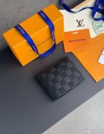 Men's wallet Louis Vuitton Marco Wallet | Chicly Hub