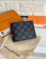 LOUIS VUITTON Damier Graphite Amerigo NM Wallet | Chicly Hub