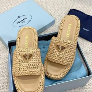 Prada Flatform raffia sandals | Chicly Hub