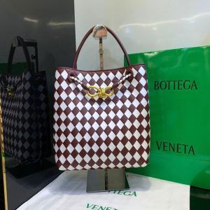 Bottega Veneta Small leather handbag “Andiamo | Chicly Hub