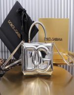 DOLCE & GABBANA DG Logo Crossbody Bag | Chicly Hub