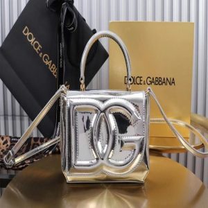 DOLCE & GABBANA DG Logo Crossbody Bag | Chicly Hub