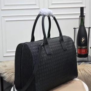 Bottega Veneta BLACK ‘Intreciatto’ weave duffel bag | Chicly Hub