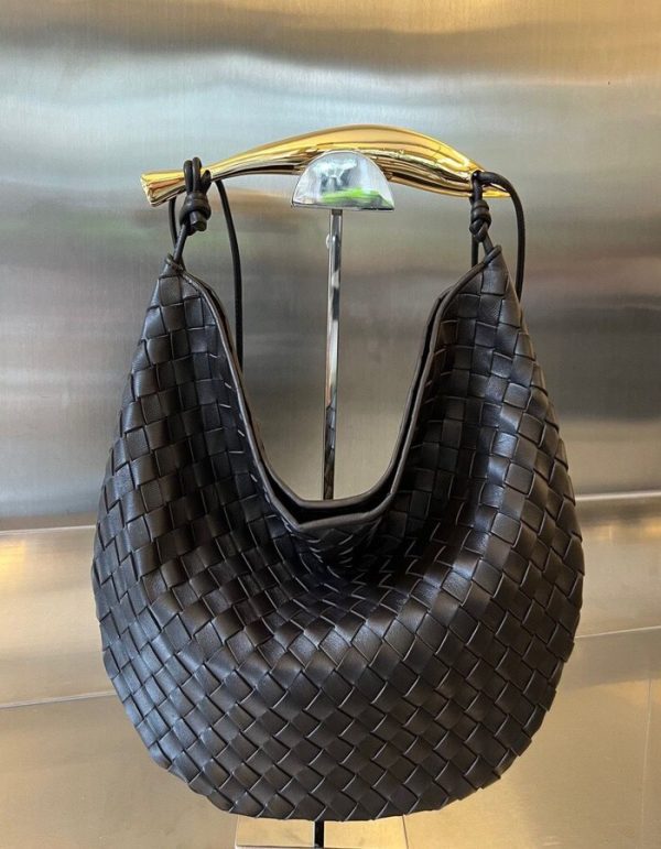 BOTTEGA VENETA Sardine Small leather tote bag for women | Chicly Hub