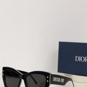 DIORPACIFIC S2U Black Rectangular Sunglasses | Chicly Hub