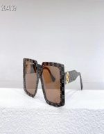 Gucci sunglasses | Chicly Hub