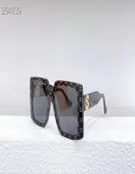 Gucci sunglasses | Chicly Hub