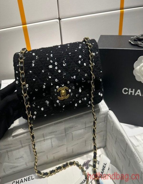 Chanel CLASSIC HANDBAG | Chicly Hub