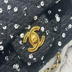 Chanel CLASSIC HANDBAG | Chicly Hub