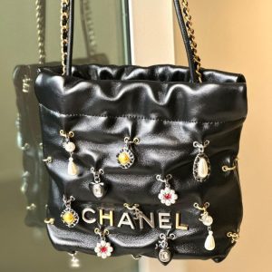 CHANEL 22 MINI HANDBAG | Chicly Hub