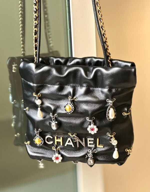 CHANEL 22 MINI HANDBAG | Chicly Hub